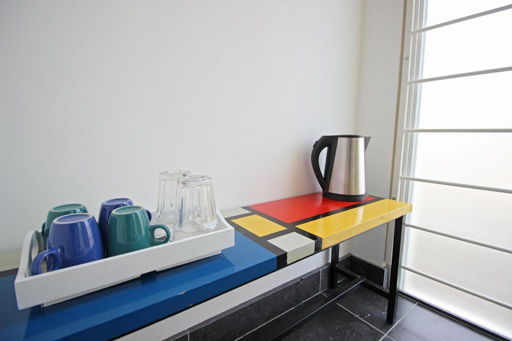 Ground Floor Canal Apartment Amsterdam Luaran gambar