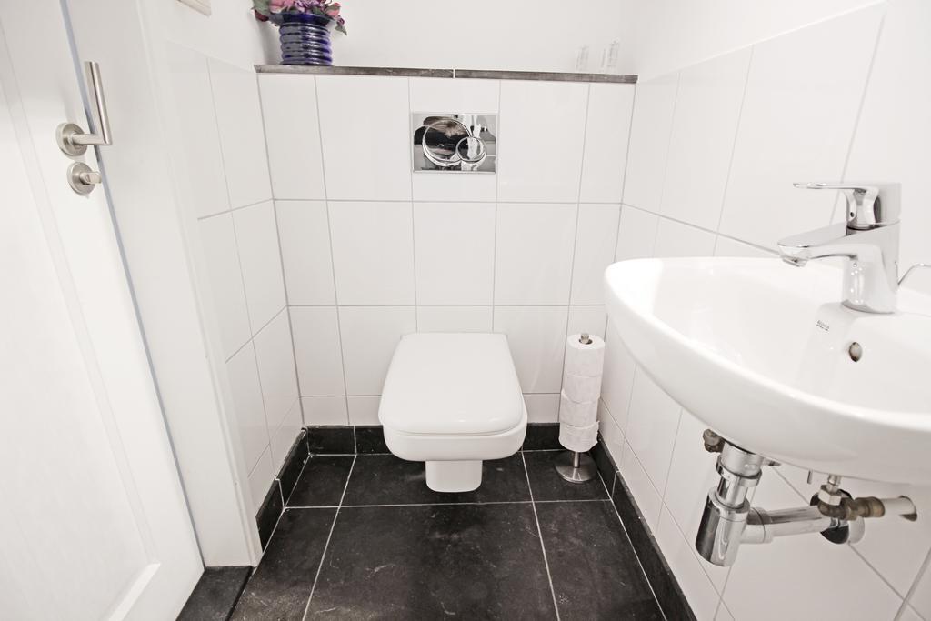 Ground Floor Canal Apartment Amsterdam Luaran gambar
